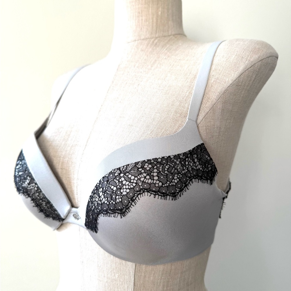 Victoria's Secret “Fabulous” Push-Up Black Lace and Silver Bra - Picture 3 of 8